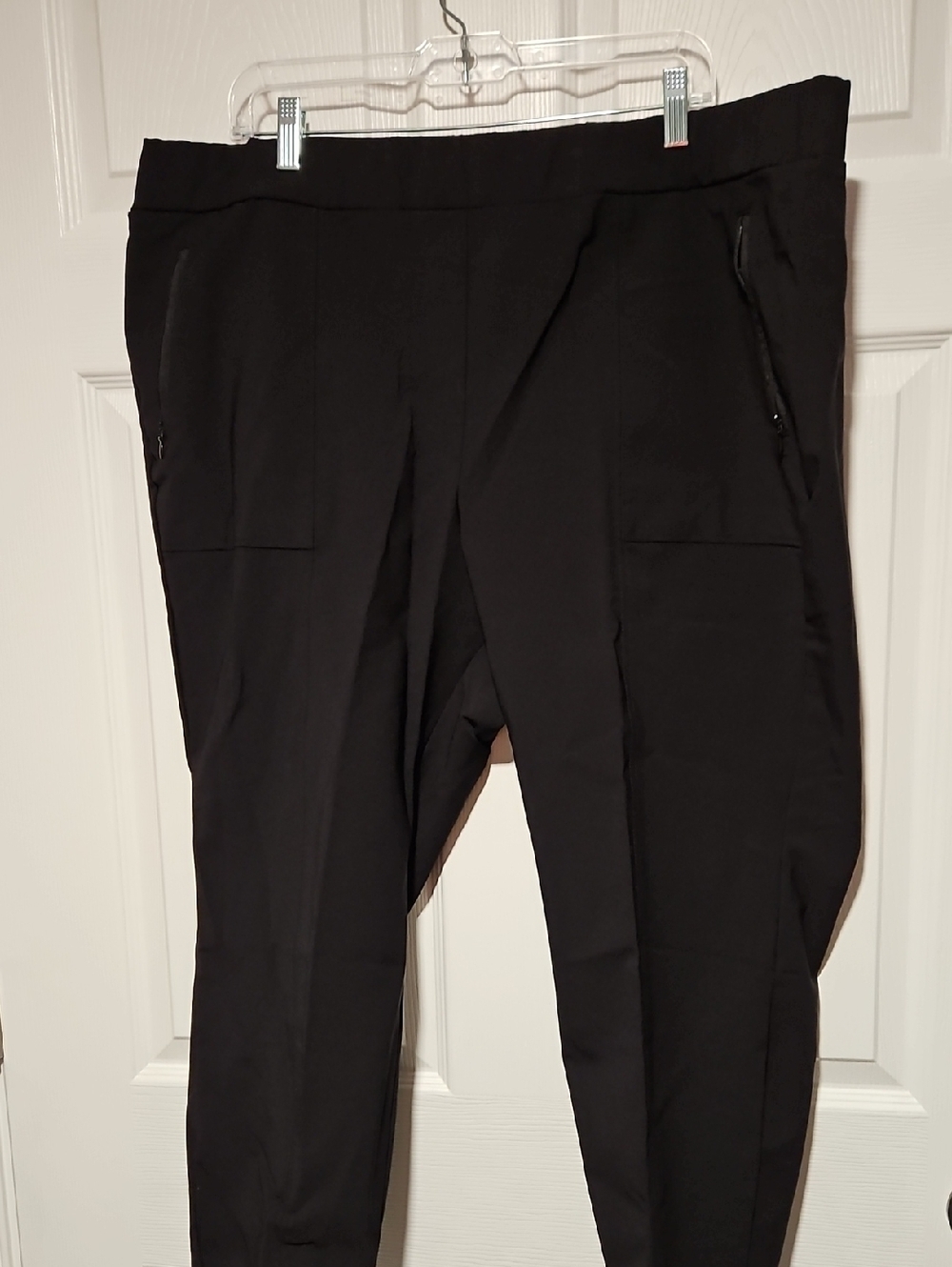 Lane Bryant Black Cropped Stretch Zip-Pocket Pants